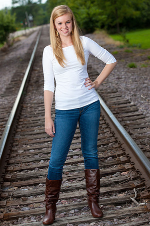 Julia Brun Senior Images -7893