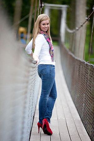 Julia Brun Senior Images -7939