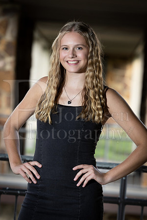 Emma Joiner Senior Images 7-25-2022-0438_pp
