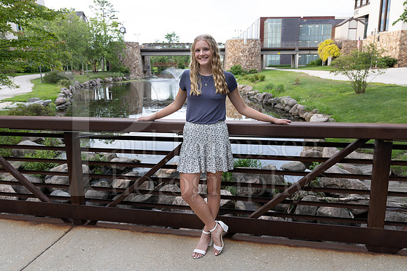 Emma Joiner Senior Images 7-25-2022-0409