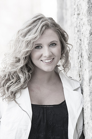 Hannah Link Senior Images-6120-2