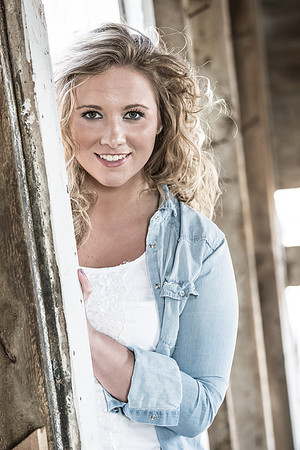 Hannah Link Senior Images-6171