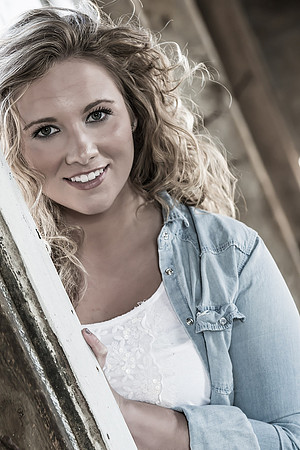 Hannah Link Senior Images-6172-2_PF