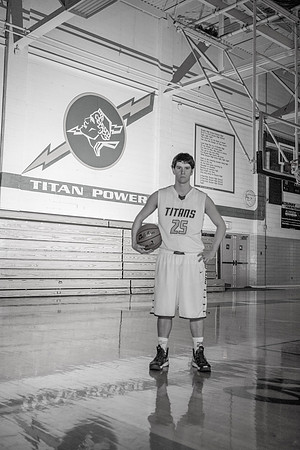 Drew Gaurke Senior Images-6387