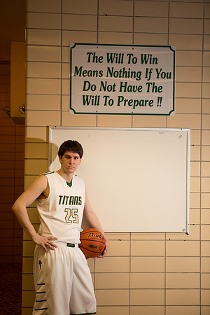 Drew Gaurke Senior Images-6444