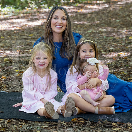 Blume Family Portraits 7-29-2024-0122