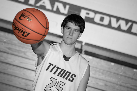 Drew Gaurke Senior Images-6416BW