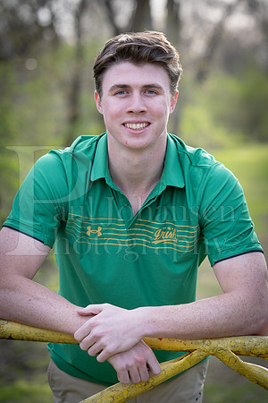 Nolan Brauns Senior Images 5-4-2022-0324