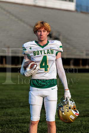Boylan Varsity Senior Banner Shoot 8-4-2026-0004