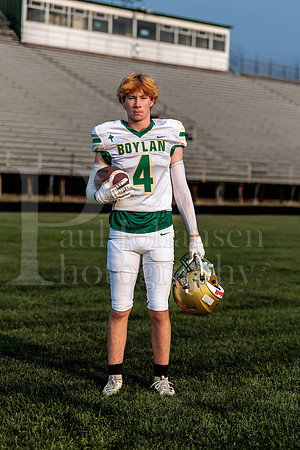 Boylan Varsity Senior Banner Shoot 8-4-2026-0005