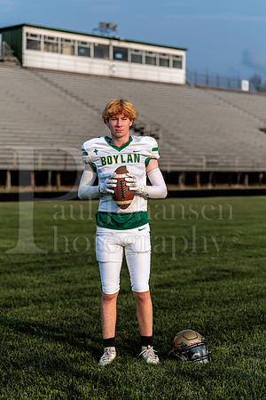 Boylan Varsity Senior Banner Shoot 8-4-2026-0023
