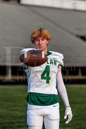 Boylan Varsity Senior Banner Shoot 8-4-2026-0030