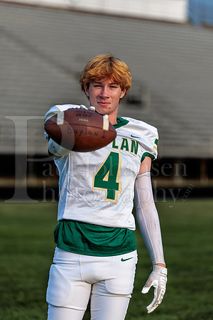 Boylan Varsity Senior Banner Shoot 8-4-2026-0035