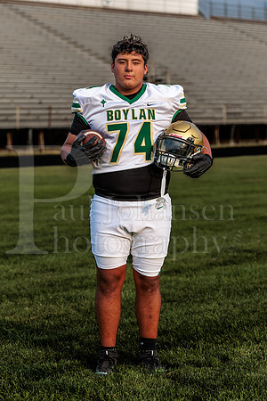 Boylan Varsity Senior Banner Shoot 8-4-2026-0040