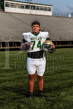 Boylan Varsity Senior Banner Shoot 8-4-2026-0039
