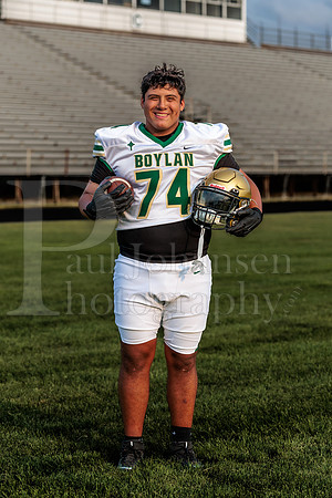 Boylan Varsity Senior Banner Shoot 8-4-2026-0045