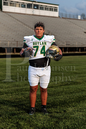 Boylan Varsity Senior Banner Shoot 8-4-2026-0047