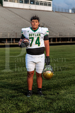 Boylan Varsity Senior Banner Shoot 8-4-2026-0053