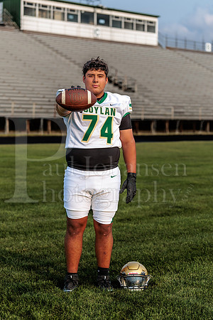 Boylan Varsity Senior Banner Shoot 8-4-2026-0070