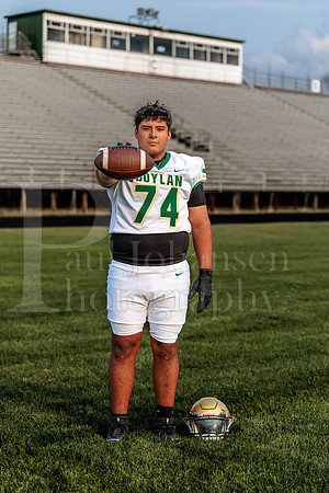 Boylan Varsity Senior Banner Shoot 8-4-2026-0069