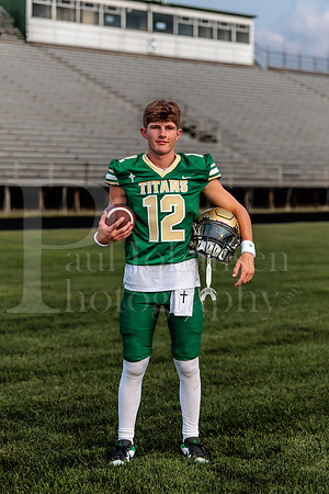 Boylan Varsity Senior Banner Shoot 8-4-2026-0081