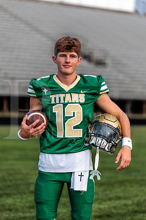 Boylan Varsity Senior Banner Shoot 8-4-2026-0084