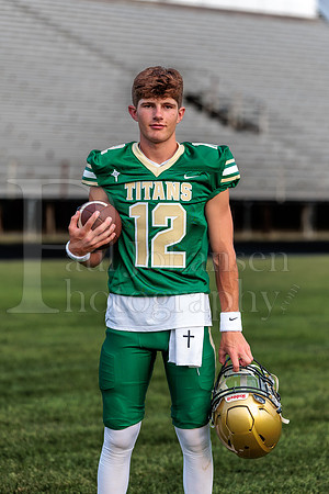 Boylan Varsity Senior Banner Shoot 8-4-2026-0094