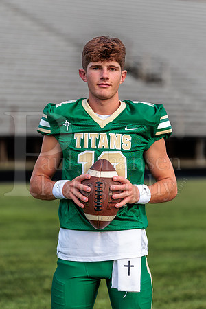Boylan Varsity Senior Banner Shoot 8-4-2026-0104