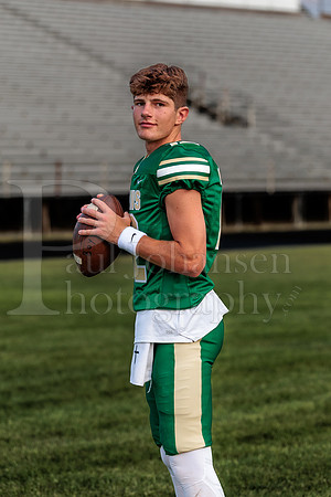 Boylan Varsity Senior Banner Shoot 8-4-2026-0119