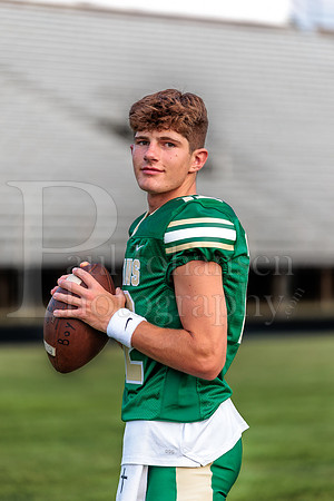 Boylan Varsity Senior Banner Shoot 8-4-2026-0124