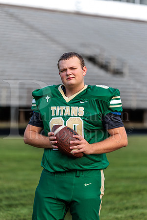 Boylan Varsity Senior Banner Shoot 8-4-2026-0158