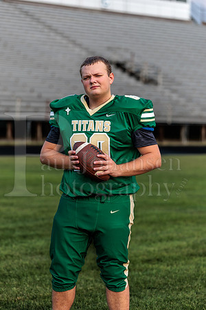 Boylan Varsity Senior Banner Shoot 8-4-2026-0159