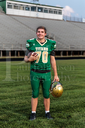 Boylan Varsity Senior Banner Shoot 8-4-2026-0173