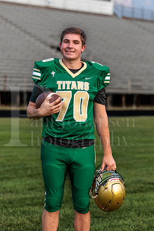 Boylan Varsity Senior Banner Shoot 8-4-2026-0177