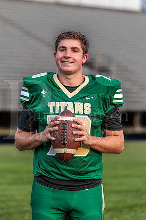 Boylan Varsity Senior Banner Shoot 8-4-2026-0189
