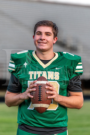 Boylan Varsity Senior Banner Shoot 8-4-2026-0191
