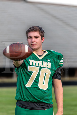 Boylan Varsity Senior Banner Shoot 8-4-2026-0203