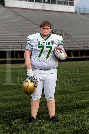 Boylan Varsity Senior Banner Shoot 8-4-2026-0206