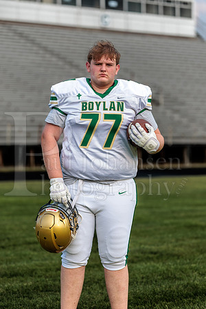 Boylan Varsity Senior Banner Shoot 8-4-2026-0208