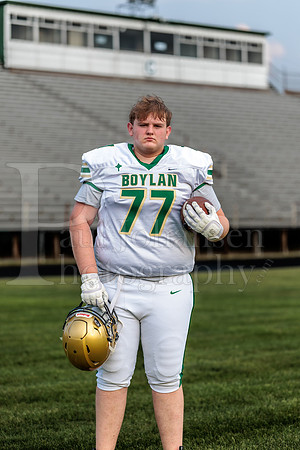 Boylan Varsity Senior Banner Shoot 8-4-2026-0209
