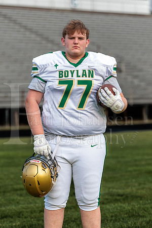 Boylan Varsity Senior Banner Shoot 8-4-2026-0213