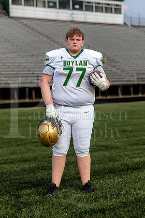 Boylan Varsity Senior Banner Shoot 8-4-2026-0215