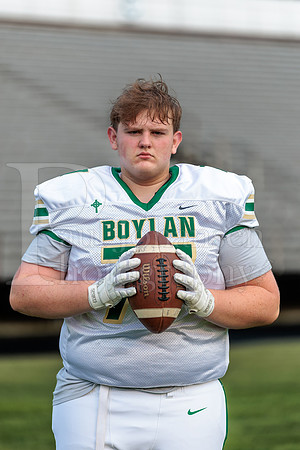 Boylan Varsity Senior Banner Shoot 8-4-2026-0226