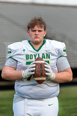 Boylan Varsity Senior Banner Shoot 8-4-2026-0227
