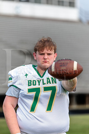 Boylan Varsity Senior Banner Shoot 8-4-2026-0236