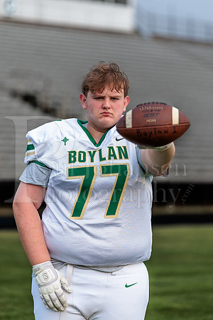 Boylan Varsity Senior Banner Shoot 8-4-2026-0238