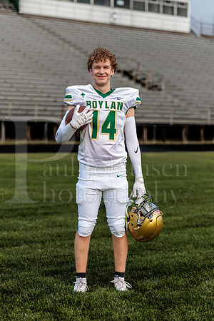 Boylan Varsity Senior Banner Shoot 8-4-2026-0247