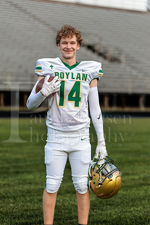 Boylan Varsity Senior Banner Shoot 8-4-2026-0254