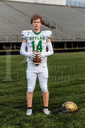 Boylan Varsity Senior Banner Shoot 8-4-2026-0265