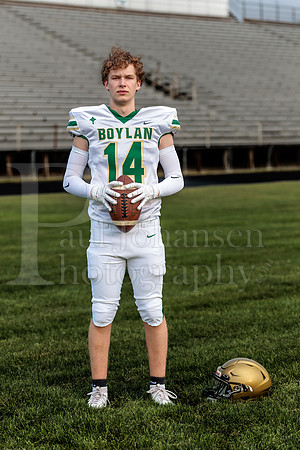 Boylan Varsity Senior Banner Shoot 8-4-2026-0266